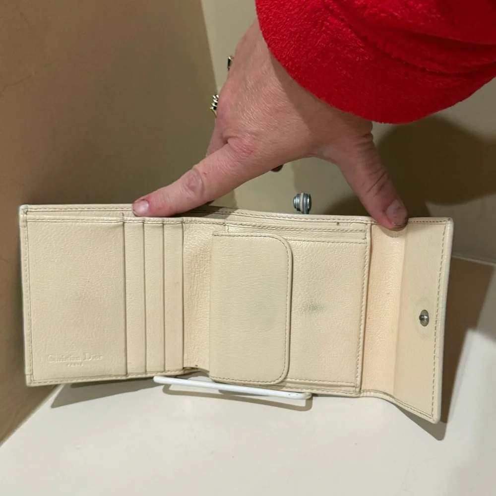 Dior Oblique Romantique Tri-fold Trotter Wallet